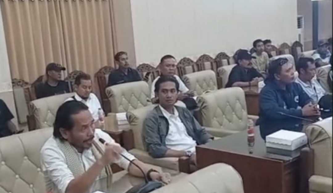 Hearing DPR Banyuwangi Ricuh, Publik Pertanyakan Wibawa dan Ketegasan Lembaga Legislatif